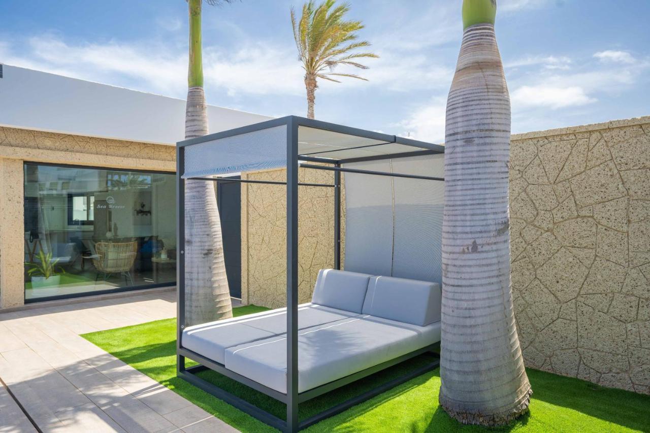 Sea Breeze Villas Lapa And Claca Playa Blanca  Exteriör bild