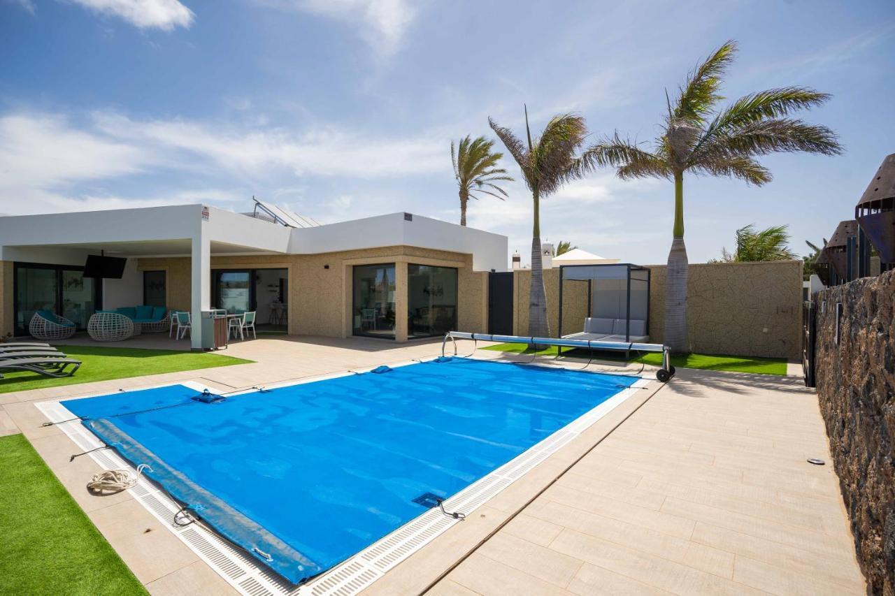 Sea Breeze Villas Lapa And Claca Playa Blanca  Exteriör bild