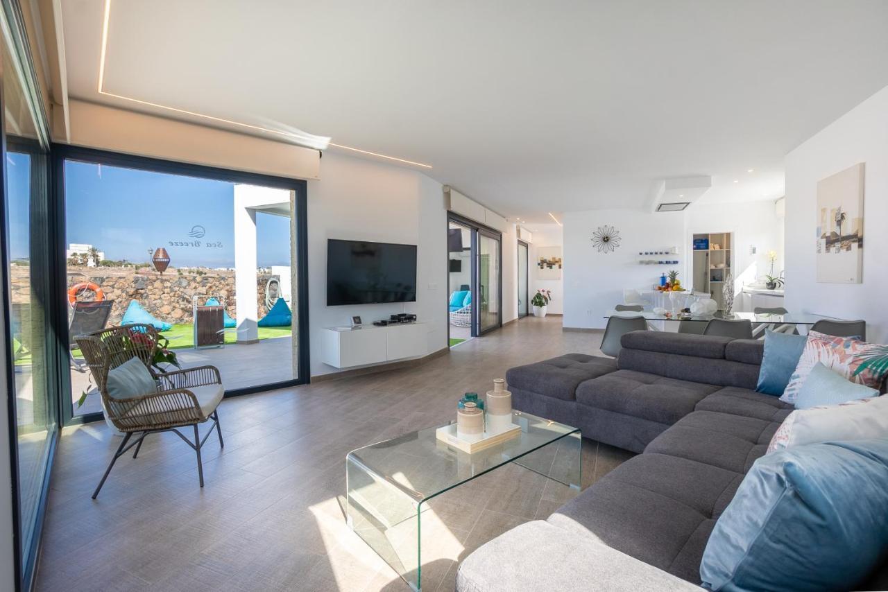 Sea Breeze Villas Lapa And Claca Playa Blanca  Exteriör bild